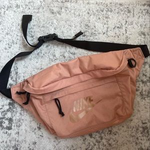 Nike Large Fanny Pack/Crossbody Bag in Pink Salmon Athleisure